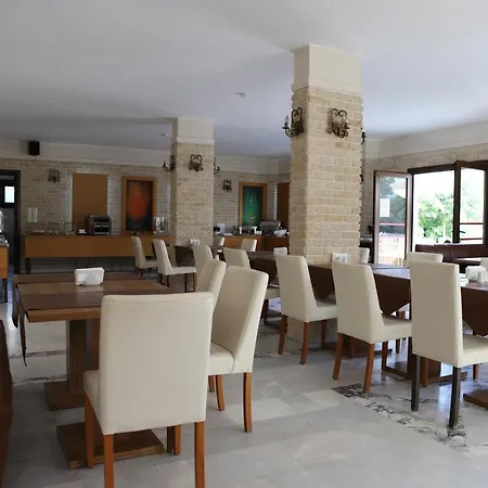 Отель Hotel Binlik