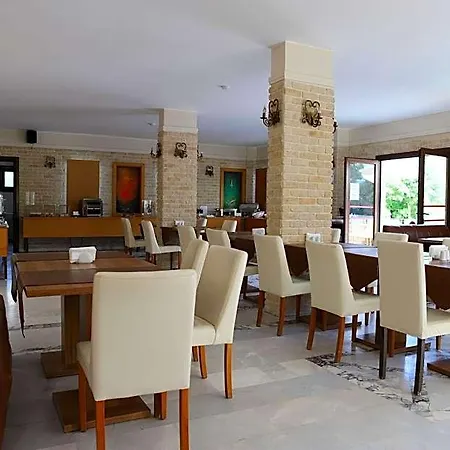 מלון Binlik 3*